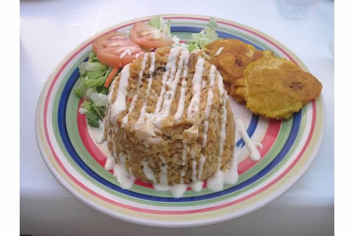 Nuevo Acario meal - local crab, rice, and plantains