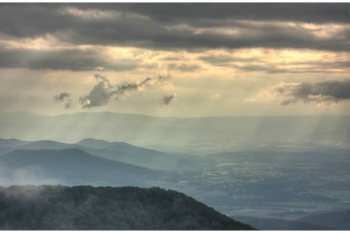 Crepuscular rays seen from Stony Man, a mountain in Shenandoah National Park. Unlike the other images discussed in this post, this photo was taken towards the sun rather than away. Processed as an HDR image to capture both the cloud detail as well as the Shenandoah Valley. Lowell Silverman photography, 2012