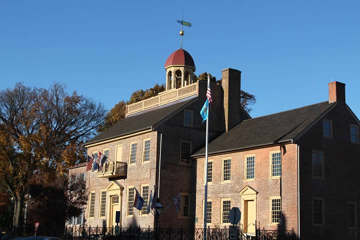 New Castle Courthouse was built in 1730 and is a part of the First State National Historic Park. 4 November 2015